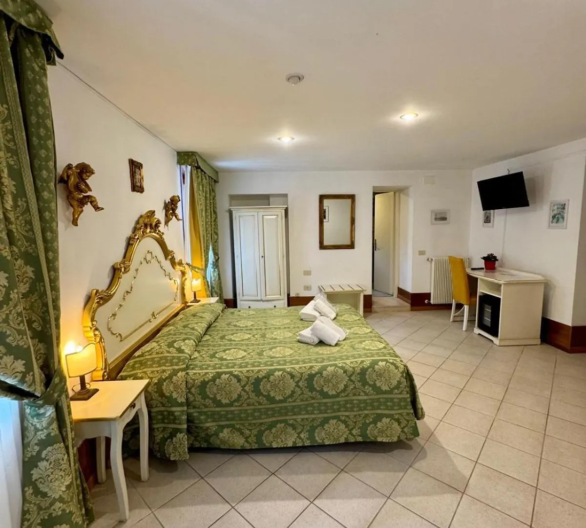 Ca' De Le Capuzine Hotel Venice Italy